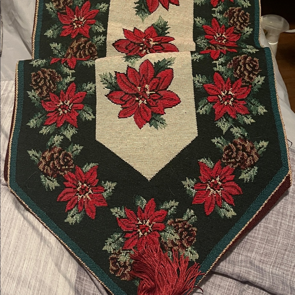 Festive Poinsettia Runner
